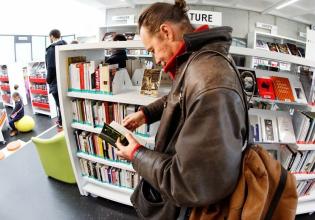 Lecture médiathèque