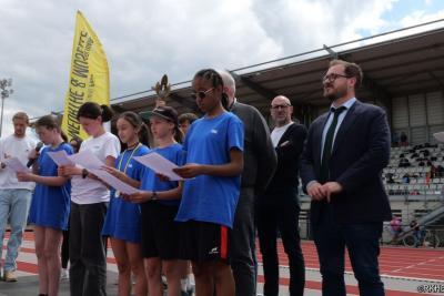 Remise des médailles - Agrandir l'image 4 sur 5, fenêtre modale