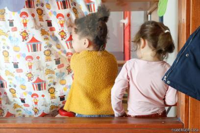 Enfants dans une crèche de Meurthe-et-Moselle - Agrandir l'image, fenêtre modale